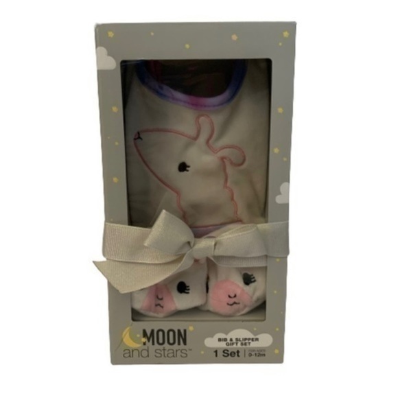 NIB. MOON AND STARS Llama Bib & Slipper Set - Picture 1 of 5